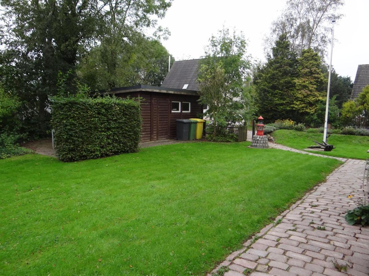 Ferienwohnung-Dg-Im-Reetdachhaus-Im-Ort-Welt Екстер'єр фото