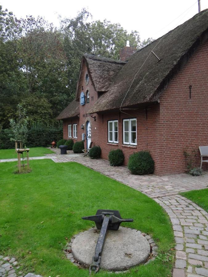 Ferienwohnung-Dg-Im-Reetdachhaus-Im-Ort-Welt Екстер'єр фото