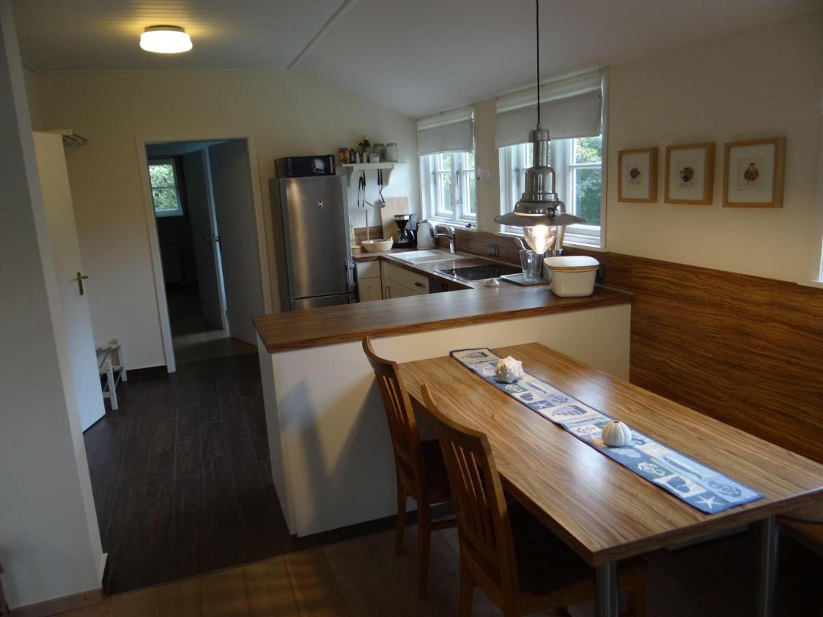 Ferienwohnung-Dg-Im-Reetdachhaus-Im-Ort-Welt Екстер'єр фото